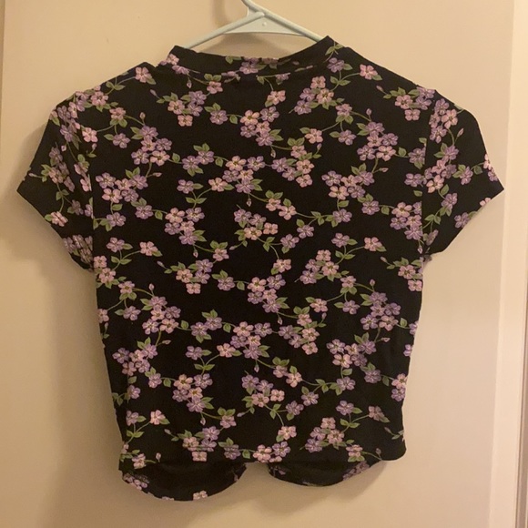 Floral Cinched Top - Picture 2 of 3